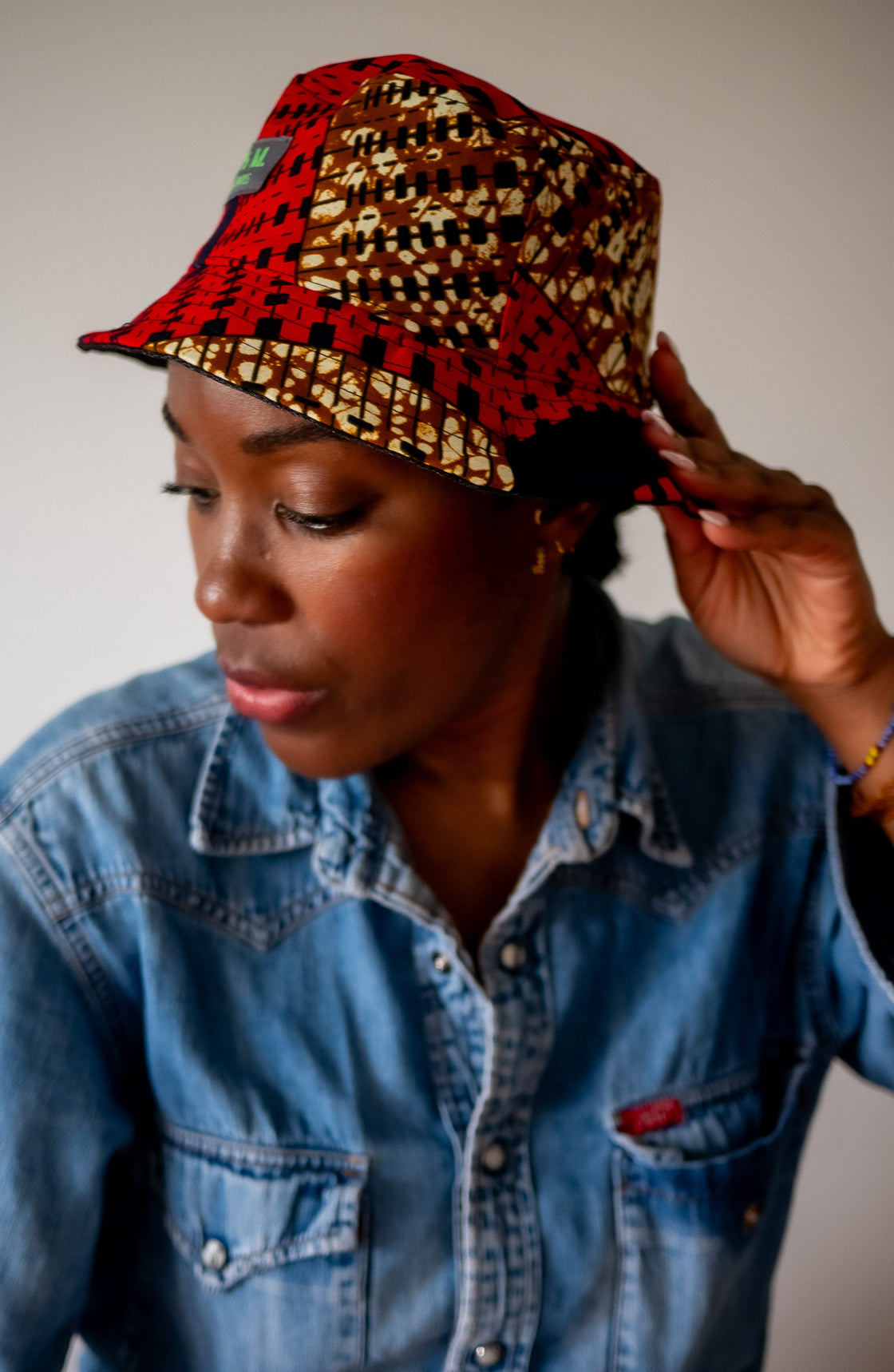 BOB WAX & JEAN – L’ACCESSOIRE AFRO-STREETWEAR INCONTOURNABLE -Matonge