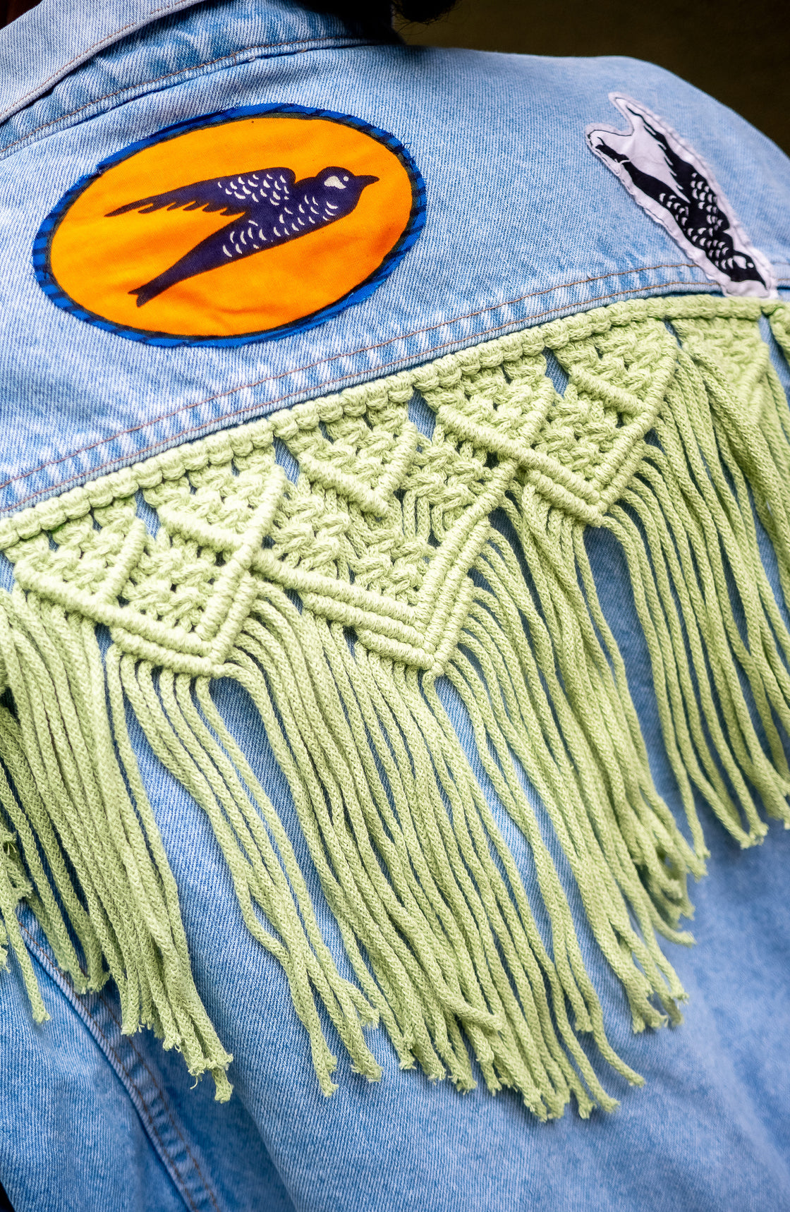 Veste en jean upcyclé - Hirondelles
