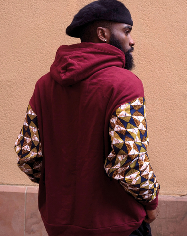 Hoodie Moutima Bolingo bordeaux en wax et molleton, vue de face