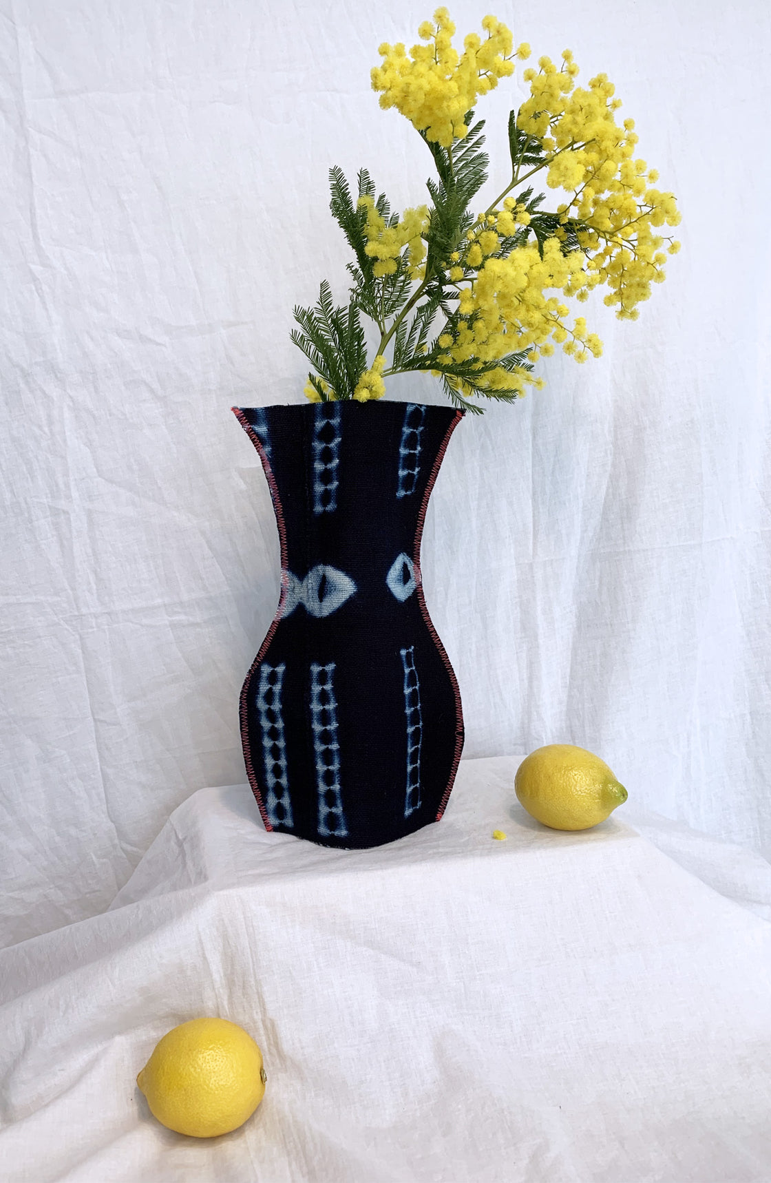 Cache vase - Indigo Mochi